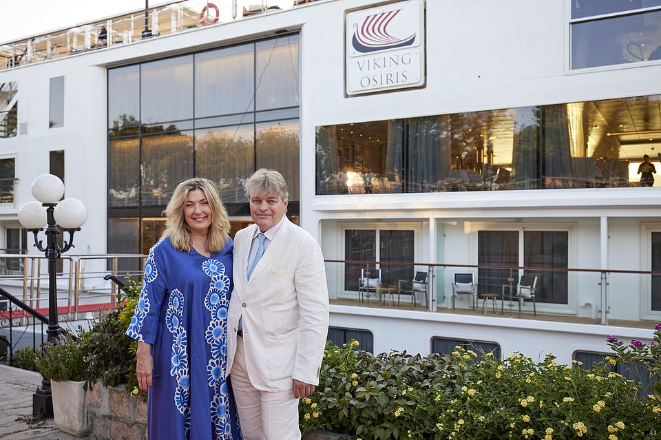 Lord and Lady Carnarvon on their Nile cruise - outside their home away from home