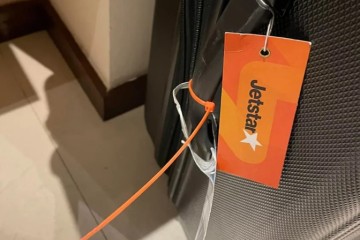 Woman left very confused after airline staff put cable tie on her luggage