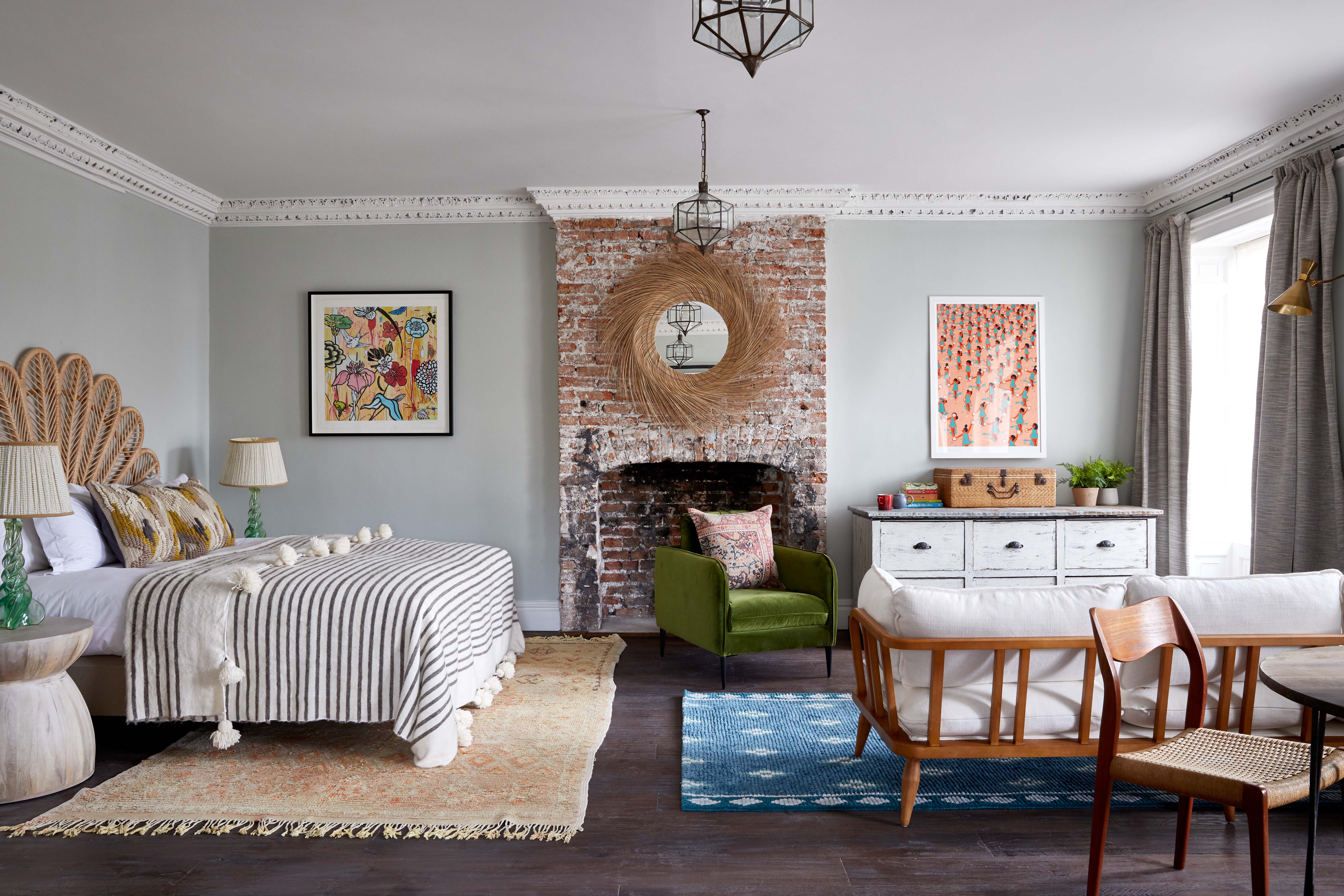 Artist Residence Bristol hotel room.